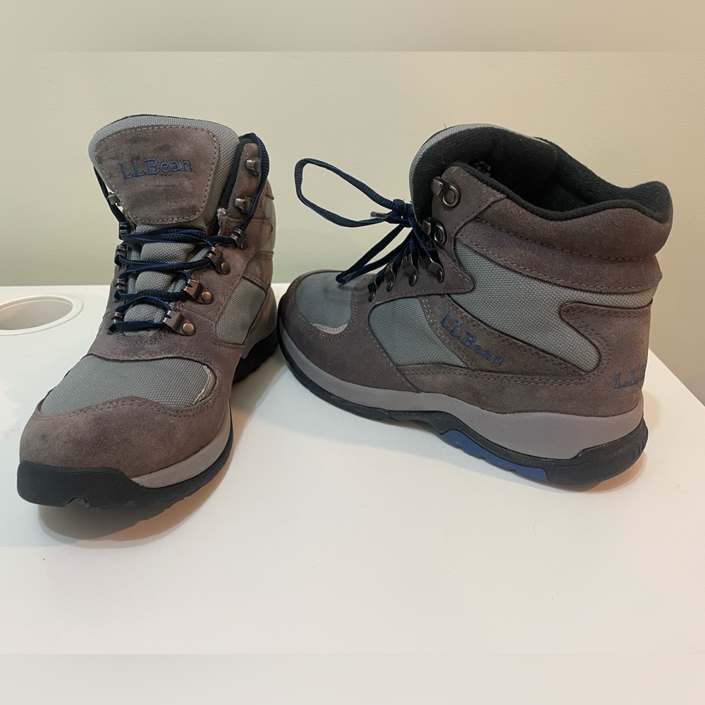 Women’s L.L. Bean hiking boots Primaloft waterproof insulated